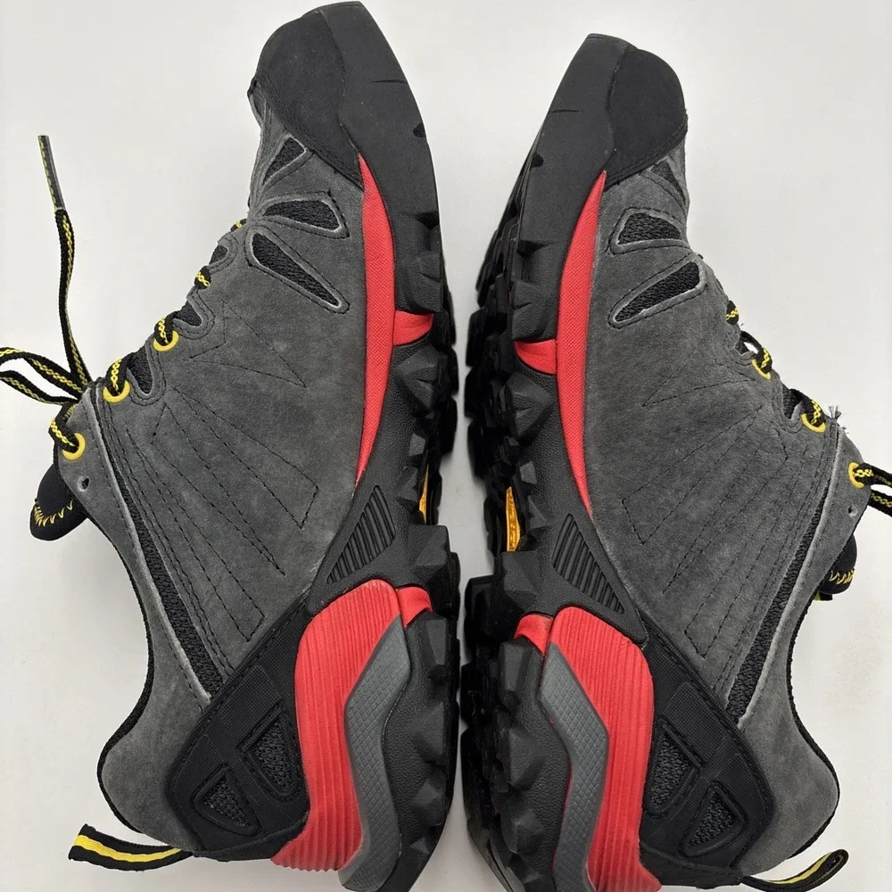 Merrell these capra